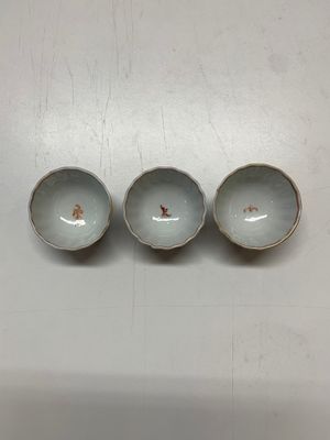 Six Chinese Canton famille rose 'mandarin subject' cups and ten saucers, Qianlong — photo 5