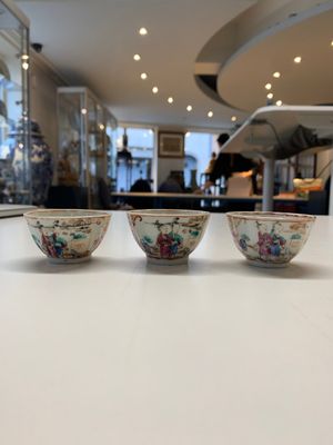 Six Chinese Canton famille rose 'mandarin subject' cups and ten saucers, Qianlong — photo 7