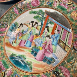 Six Chinese Canton famille rose plates, 19th C. — 照片 7