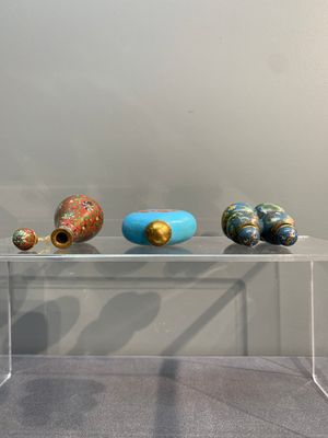 Six Chinese cloisonné snuff bottles, 19/20th C. — photo 11