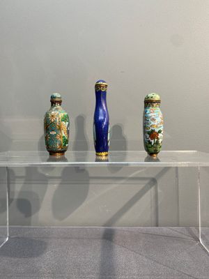 Six Chinese cloisonné snuff bottles, 19/20th C. — photo 4
