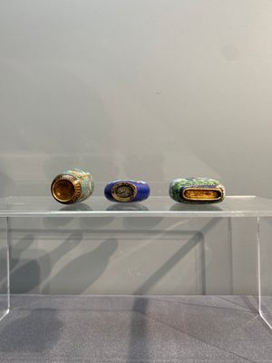 Six Chinese cloisonné snuff bottles, 19/20th C. — photo 6