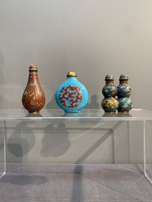Six Chinese cloisonné snuff bottles, 19/20th C. — photo 9