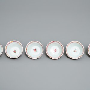 Six Chinese famille rose cups and saucers, Yongzheng — 照片 8
