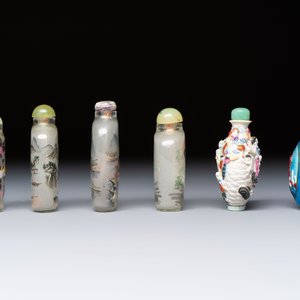 Six Chinese famille rose, enamelled copper and inside-painted glass snuff bottles, various signatures, Qianlong mark, 19/20th C. — photo 3