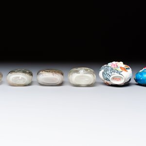 Six Chinese famille rose, enamelled copper and inside-painted glass snuff bottles, various signatures, Qianlong mark, 19/20th C. — photo 7