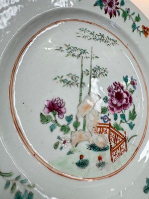 Six Chinese famille rose 'Flower Garden' plates, Qianlong — 照片 15