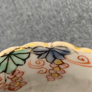Six Chinese famille rose lotus-molded cups and saucers, Yongzheng — 照片 10
