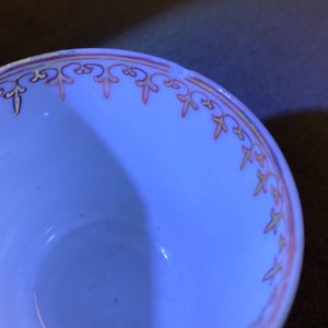 Six Chinese famille rose 'Mandarin' cups and saucers, Qianlong — photo 17