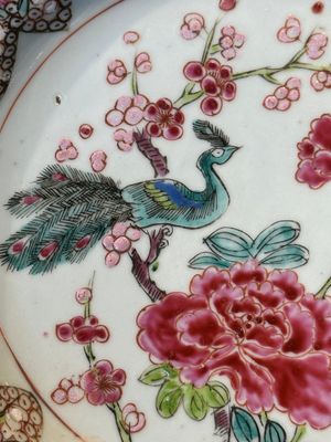 Six Chinese famille rose 'peacock and flowers' plates, Yongzheng — 照片 3