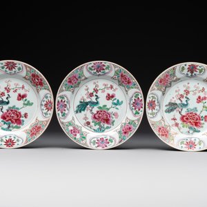 Six Chinese famille rose 'peacock and flowers' plates, Yongzheng — 照片 4