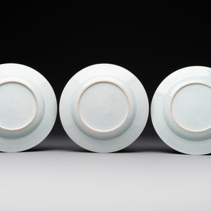 Six Chinese famille rose 'peacock and flowers' plates, Yongzheng — 照片 5
