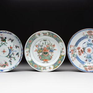 Six Chinese famille verte and Imari-style plates, Kangxi/Yongzheng — foto 2
