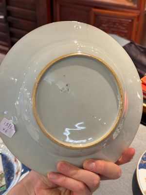 Six Chinese famille verte 'Xie Qin Fang You 攜琴訪友' plates, Kangxi — 照片 13