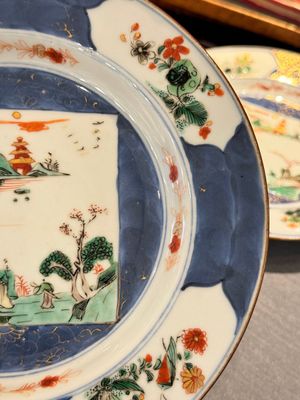 Six Chinese famille verte 'Xie Qin Fang You 攜琴訪友' plates, Kangxi — 照片 4