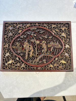 Six Chinese gilt-lacquered carved wooden panels with narrative design, 19th C. — 照片 1