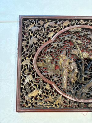 Six Chinese gilt-lacquered carved wooden panels with narrative design, 19th C. — 照片 2