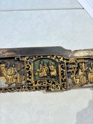Six Chinese gilt-lacquered carved wooden panels with narrative design, 19th C. — 照片 30