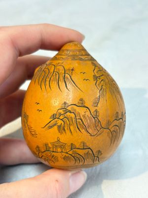 Six Chinese gourd cricket cages and seven carved gourds, 20th C. — photo 38