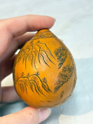 Six Chinese gourd cricket cages and seven carved gourds, 20th C. — photo 39