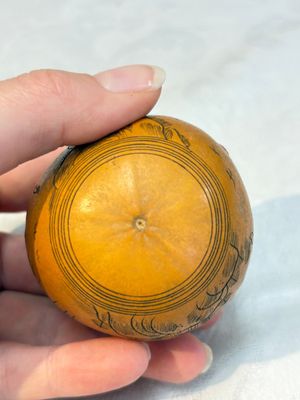 Six Chinese gourd cricket cages and seven carved gourds, 20th C. — photo 42