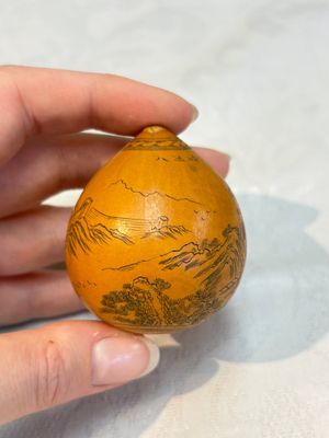 Six Chinese gourd cricket cages and seven carved gourds, 20th C. — photo 58