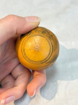 Six Chinese gourd cricket cages and seven carved gourds, 20th C. — photo 60