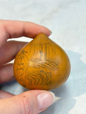 Six Chinese gourd cricket cages and seven carved gourds, 20th C. — photo 62