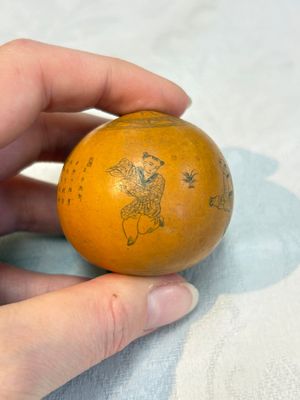 Six Chinese gourd cricket cages and seven carved gourds, 20th C. — photo 75