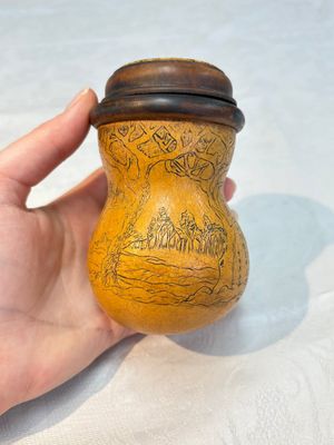 Six Chinese gourd cricket cages and seven carved gourds, 20th C. — photo 10