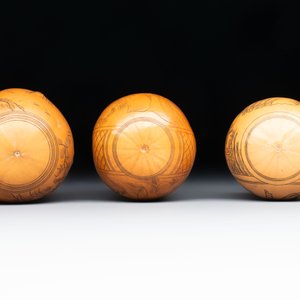 Six Chinese gourd cricket cages and seven carved gourds, 20th C. — photo 13