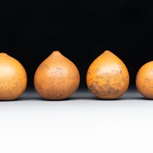 Six Chinese gourd cricket cages and seven carved gourds, 20th C. — photo 14