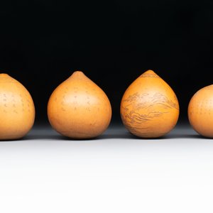 Six Chinese gourd cricket cages and seven carved gourds, 20th C. — photo 15