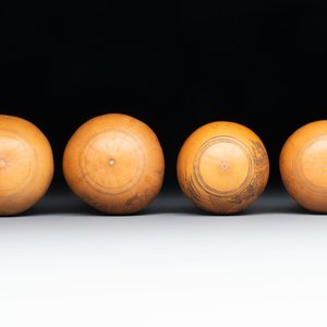 Six Chinese gourd cricket cages and seven carved gourds, 20th C. — photo 17