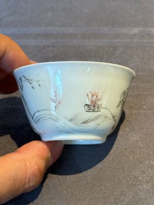 Six Chinese grisaille cups and saucers with Magu and a servant, Yongzheng/Qianlong — 照片 5