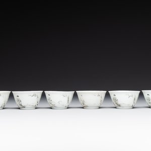 Six Chinese grisaille cups and saucers with Magu and a servant, Yongzheng/Qianlong — 照片 5
