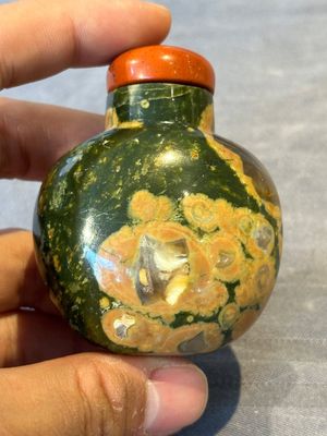 Six Chinese hardstone and agate snuff bottles, 19/20th C. — photo 24