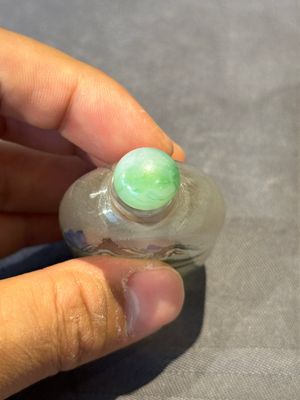 Six Chinese inside-painted glass snuff bottles, 20th C. — foto 20
