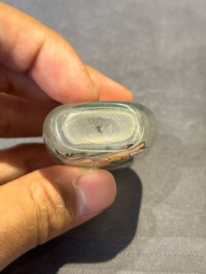Six Chinese inside-painted glass snuff bottles, 20th C. — foto 21