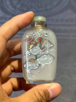Six Chinese inside-painted glass snuff bottles, 20th C. — foto 25