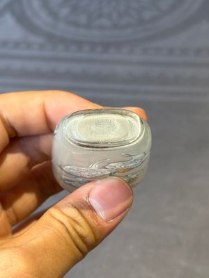 Six Chinese inside-painted glass snuff bottles, 20th C. — foto 27