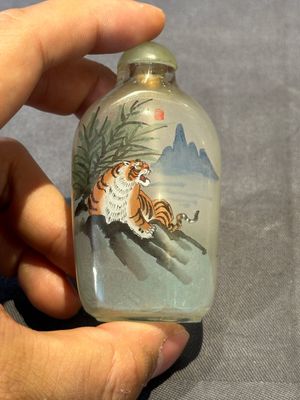 Six Chinese inside-painted glass snuff bottles, 20th C. — foto 3