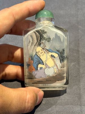 Six Chinese inside-painted glass snuff bottles, 20th C. — foto 8