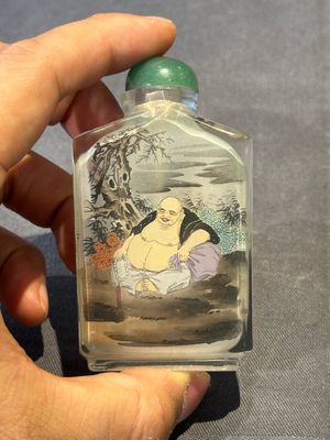 Six Chinese inside-painted glass snuff bottles, 20th C. — foto 10
