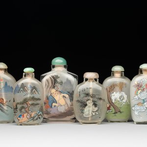 Six Chinese inside-painted glass snuff bottles, 20th C. — foto 1