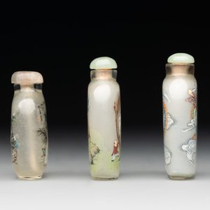 Six Chinese inside-painted glass snuff bottles, 20th C. — foto 5