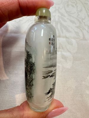 Six Chinese inside-painted snuff bottles, signed Xue Shaofu 薛少甫, Ye Fuying 葉甫英 and Yan Yutian 閻玉田, 20th C. — photo 21