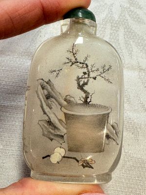 Six Chinese inside-painted snuff bottles, signed Xue Shaofu 薛少甫, Ye Fuying 葉甫英 and Yan Yutian 閻玉田, 20th C. — photo 25