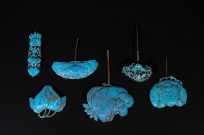 Six Chinese kingfisher feather hairpins, 19th C.
