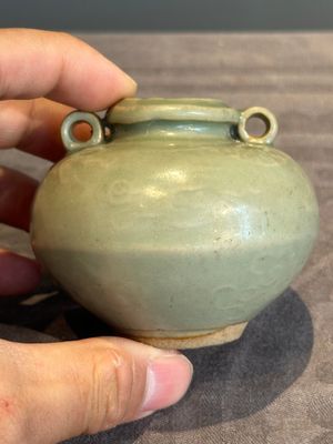 Six Chinese Longquan celadon jarlets with incised floral design, Yuan/Ming — photo 12